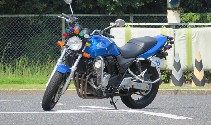 二輪車